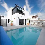 Casa San Valentin Con Piscina Privada Villa