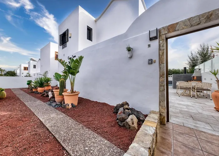 Villa Casa San Valentin Con Piscina Privada Puerto del Carmen (Lanzarote)